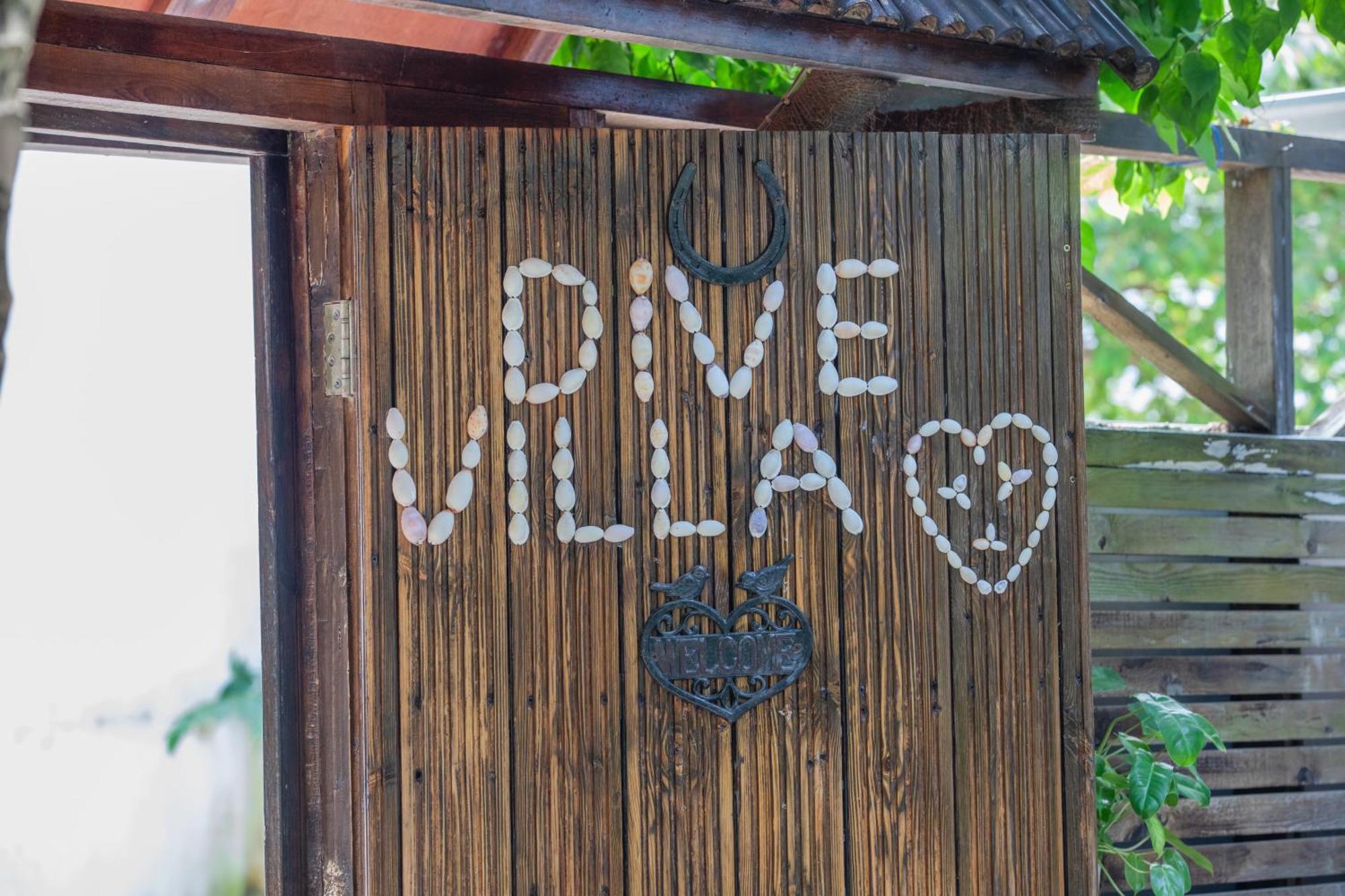Dive Villa Thoddoo Exterior photo